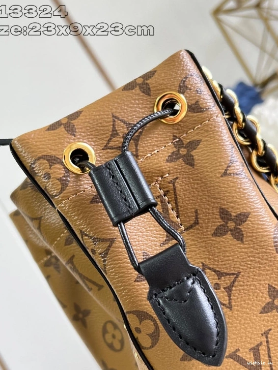 WIS Vuitton Trunk Noé Louis PM 0813